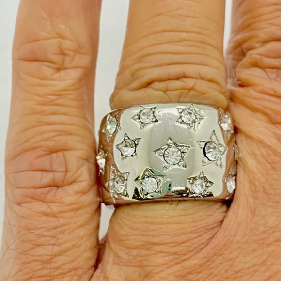 New Emma Skye Stainless Steel Crystal Star-Studded Wide Band Ring. - Picture 4 of 12